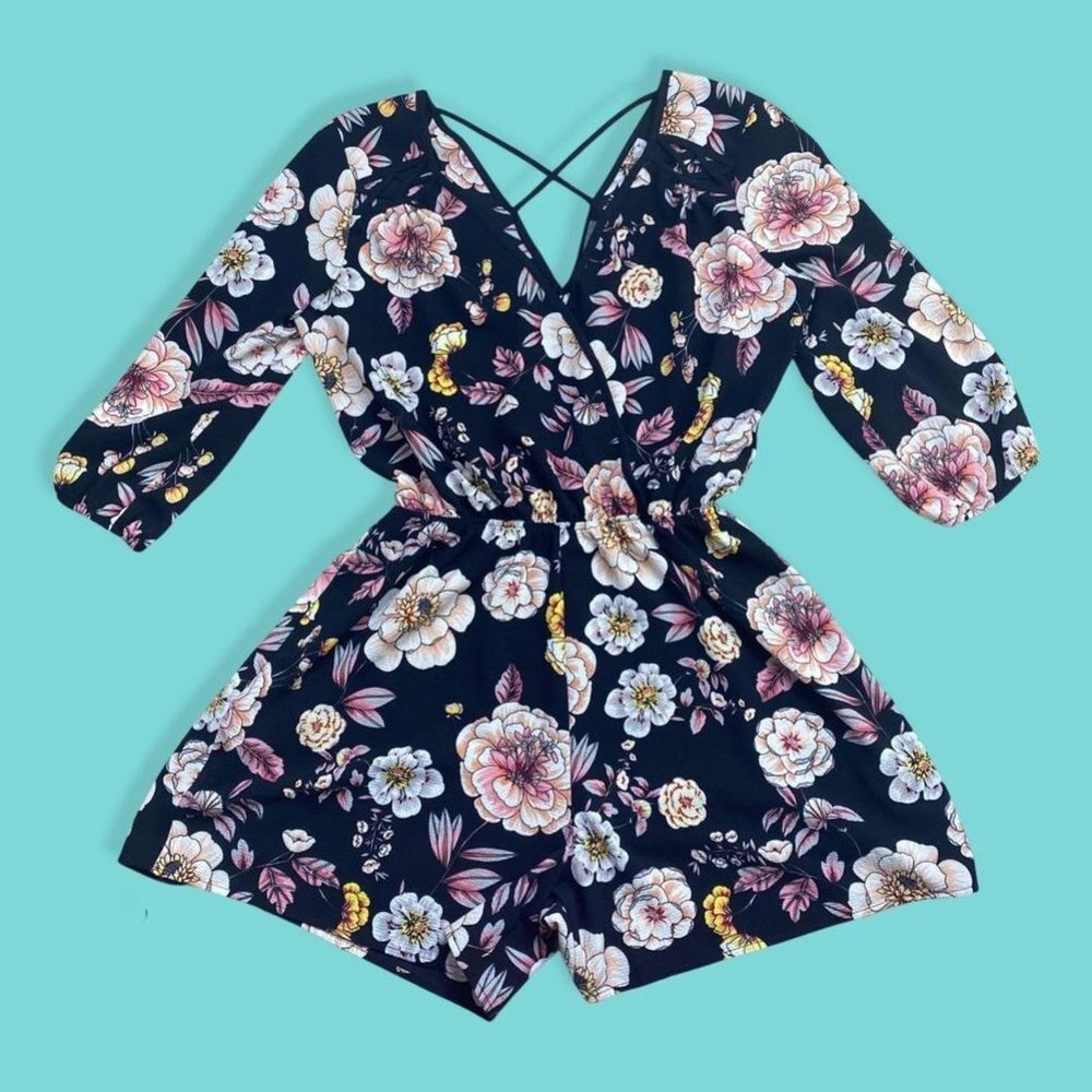 Floral Romper - Picture 3 of 4